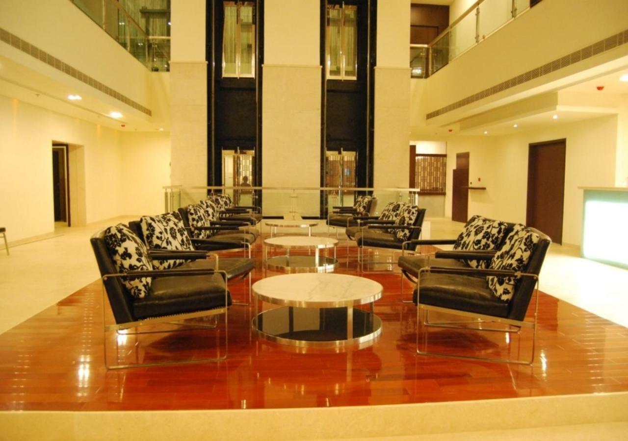 Royal Park Kakinada Hotel Exterior foto